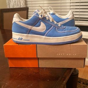 Air Force 1 canvas size 10.5 men’s university blue/ white